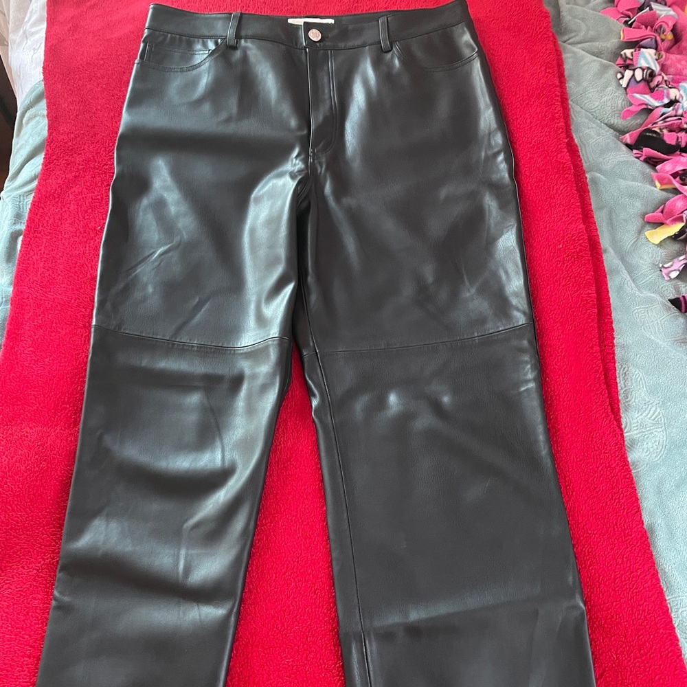 Faux Leather Cropped Pants